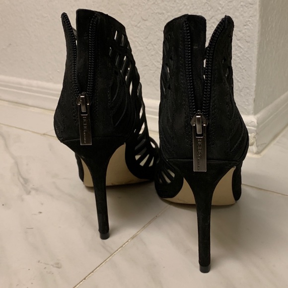 NWT BCBG Black Suede Caged Sandals - Picture 3 of 7
